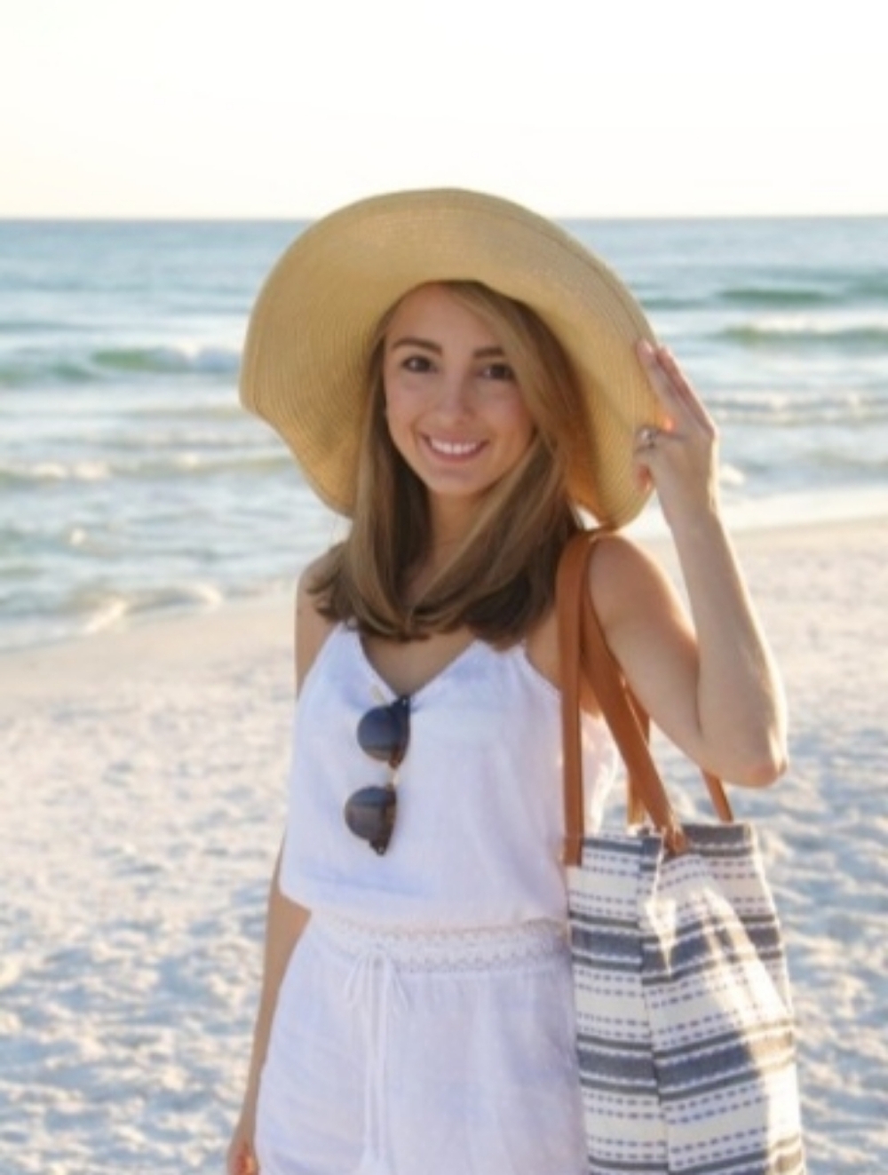 2012 LIKE NEW AEO Wide Brim Straw Sun Hat with Black Tie Detail - Natural!!